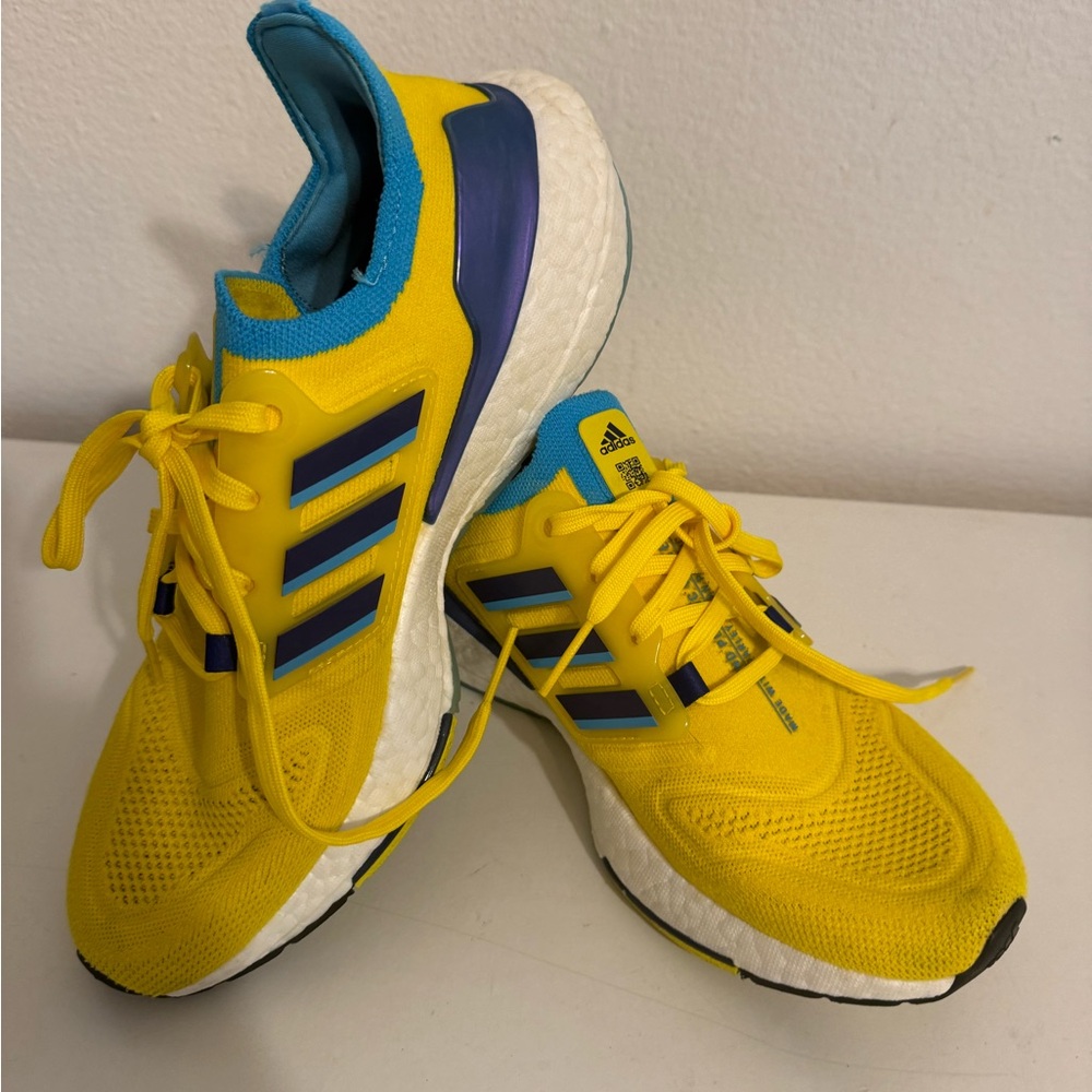 Adidas Women’s Ultraboost 22 Yellow Sky Rush